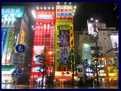 Tokyo_Akihabara_17